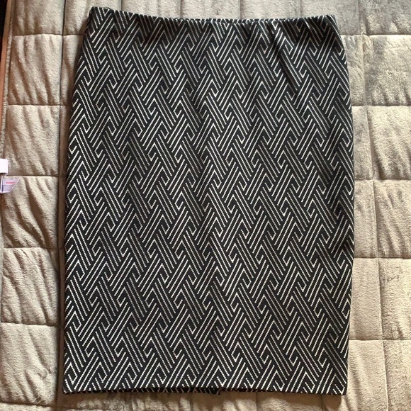 Dresses & Skirts - //𝚙𝚎𝚗𝚌𝚒𝚕 𝚜𝚔𝚒𝚛𝚝//